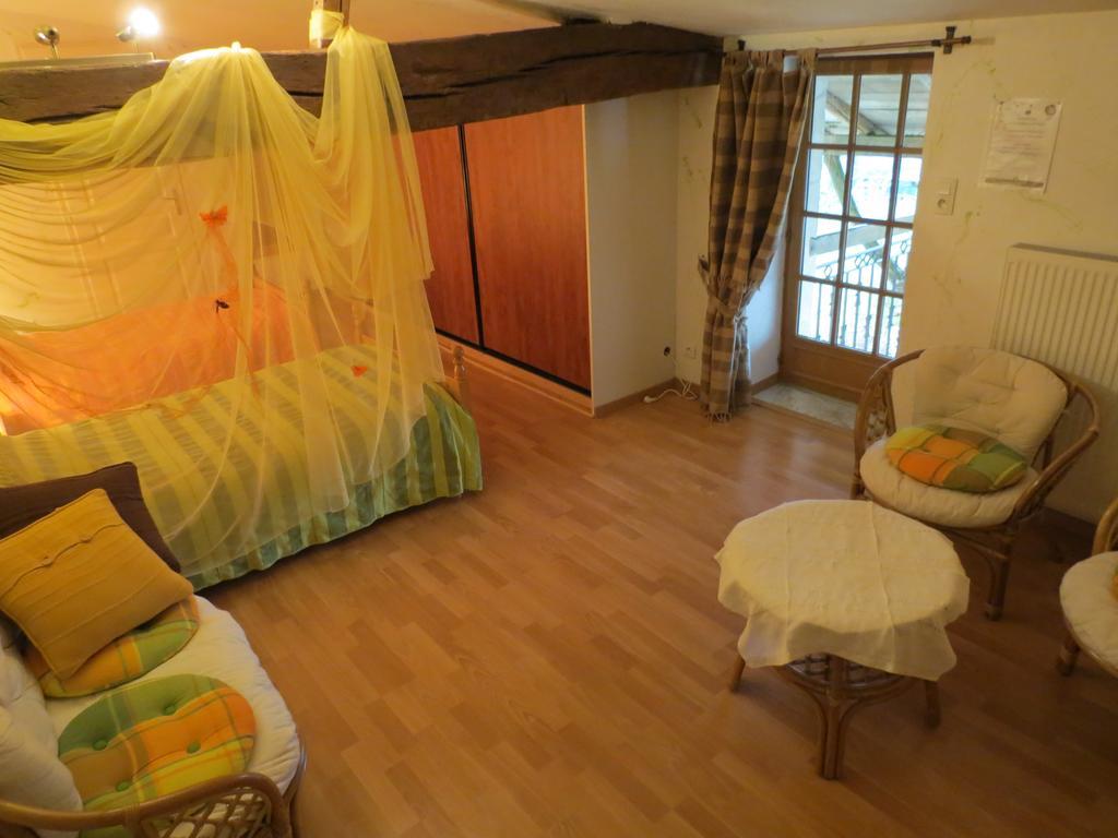 L'Aubinoise Bed & Breakfast Saint-Aubin-la-Plaine Bagian luar foto